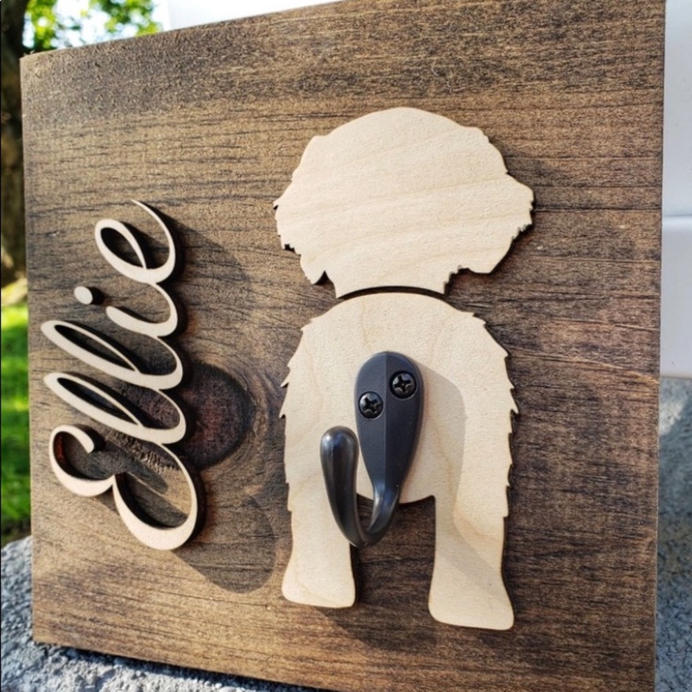PERSONALIZED DOG LEASH HOOK     PET STORAGE